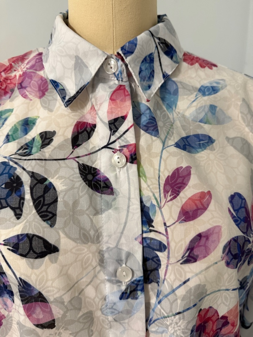 Alfred Dunner Petite Floral Button-Up  3/4 sleeve shirt SZMP - Picture 3 of 15